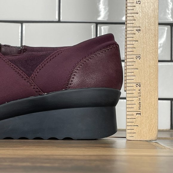 Clarks Caddell Denali Women's Size 6 Shoes Burgundy Zip Comfort Wedge Loafer - Picture 8 of 14